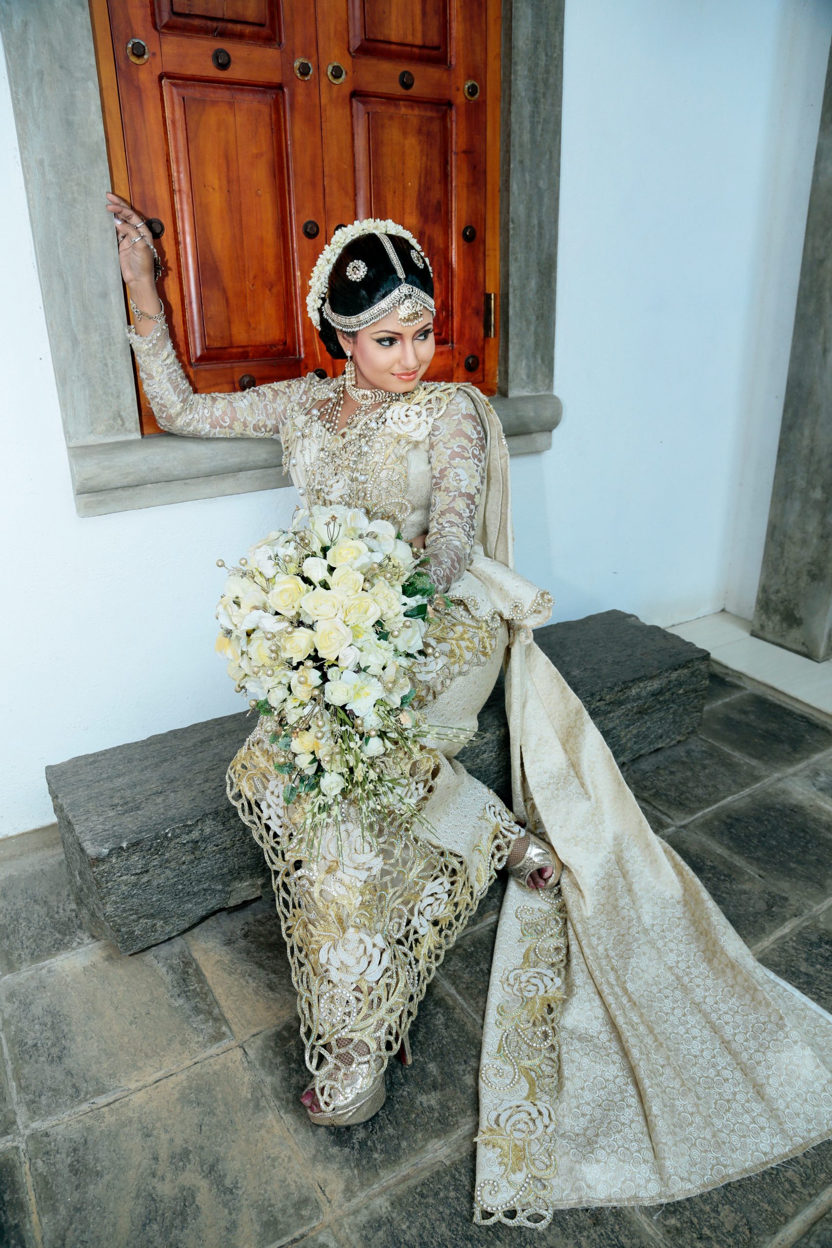 11 Stunning Offbeat Wedding Outfits & Bridal Lehengas that Indian Brides  Wore For Their Lockdown Wedding #BudgetBride - Witty Vows