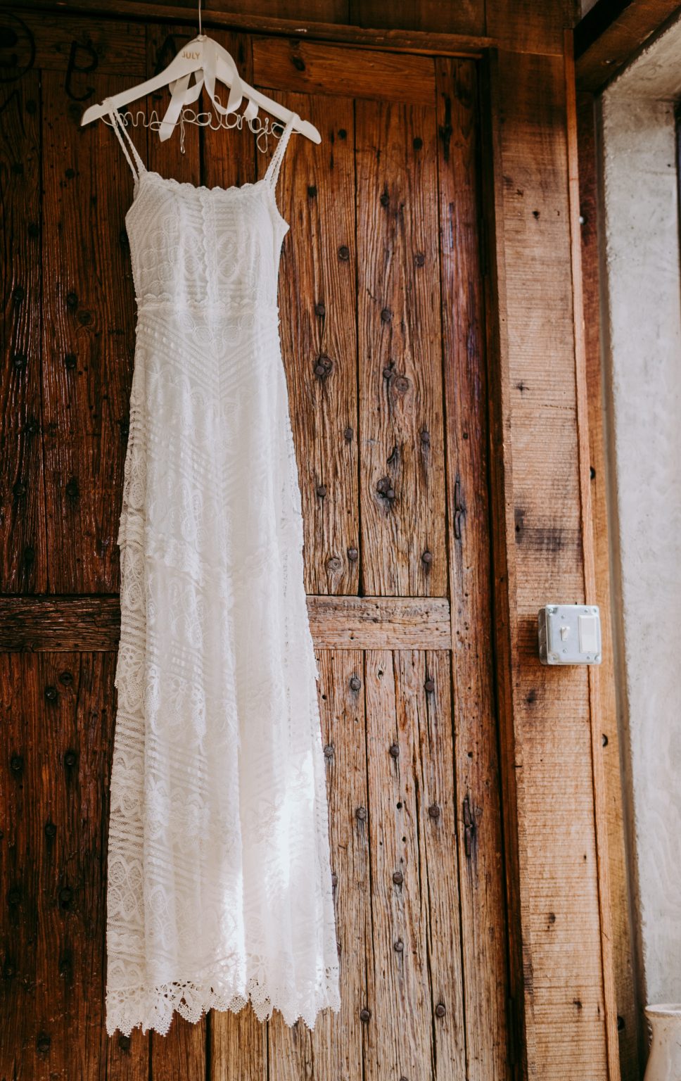 how-much-does-wedding-dress-preservation-cost