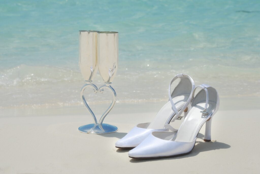 beach-wedding-shoes