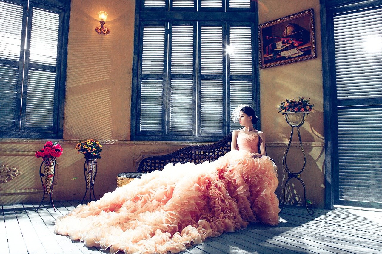 color-wedding-dress